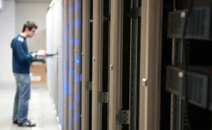 L'homme derrière la machine